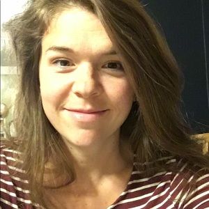 Meet your Posher, Abigail